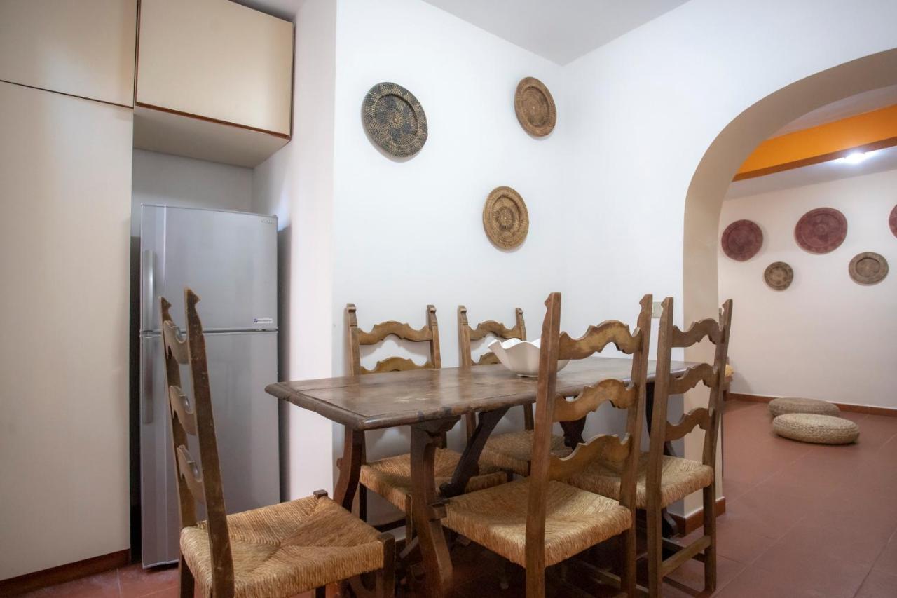 Homehouse Serpenti - Colosseum - Rione Monti Roma Dış mekan fotoğraf