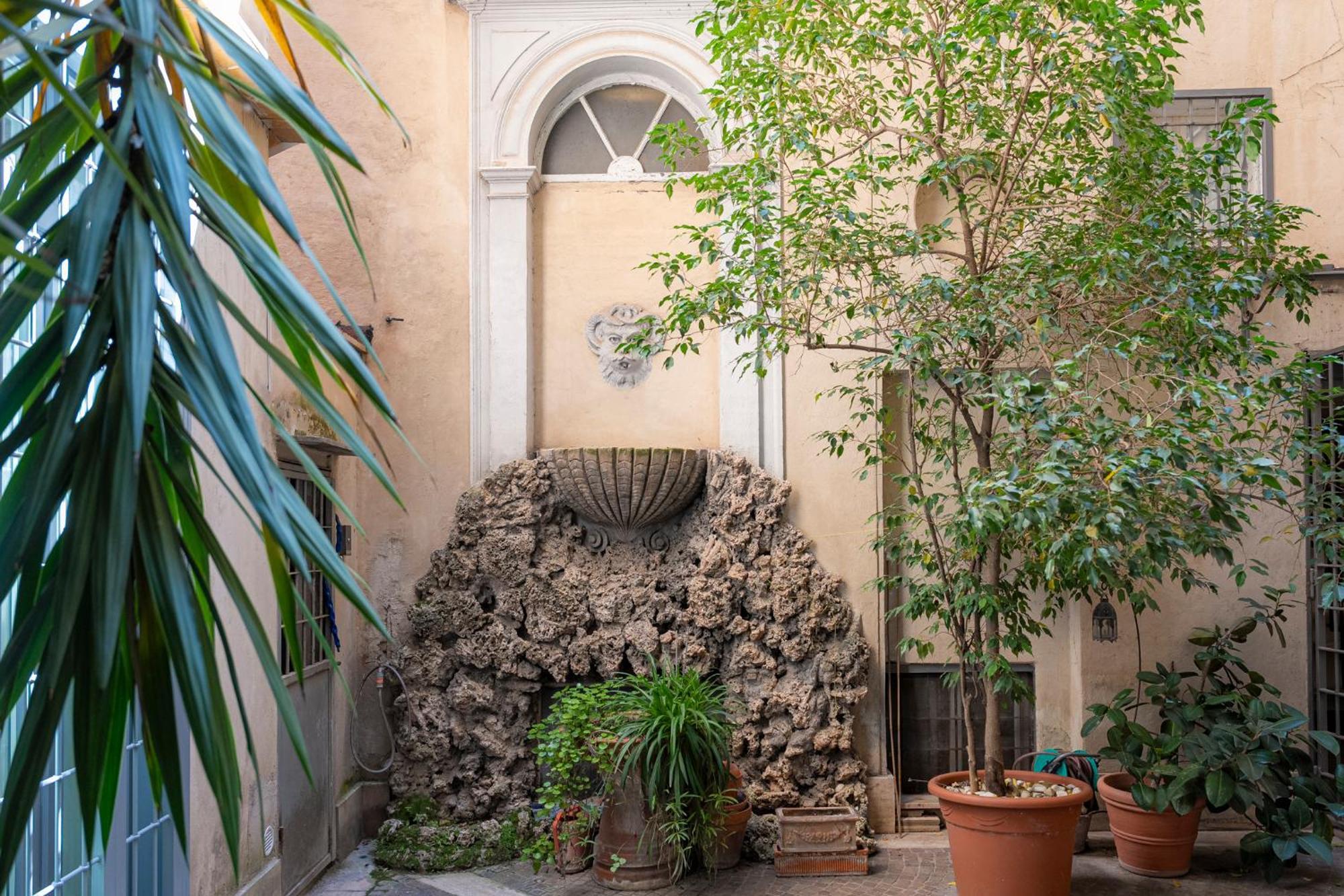 Homehouse Serpenti - Colosseum - Rione Monti Roma Dış mekan fotoğraf